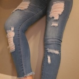 Ripped skinny jeans